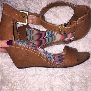 American eagle wedge size 8 1/2